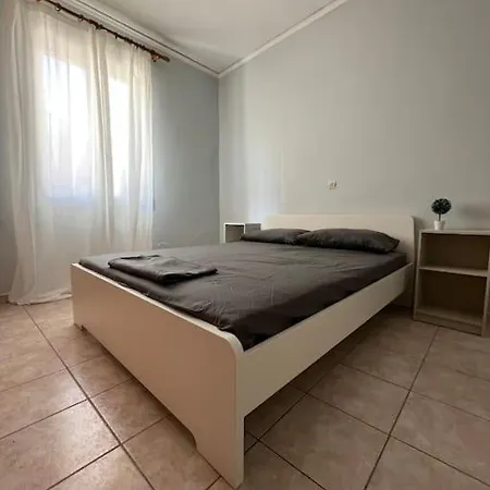 Center * Lixúri